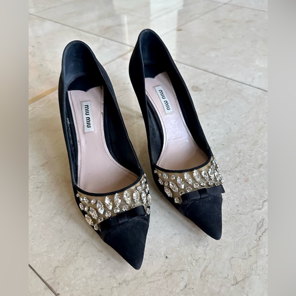 Miu Miu Crystal Rhinestone Embellished Black Suede Pumps Heels 37.5 LIKE NEW - Picture 2 of 8